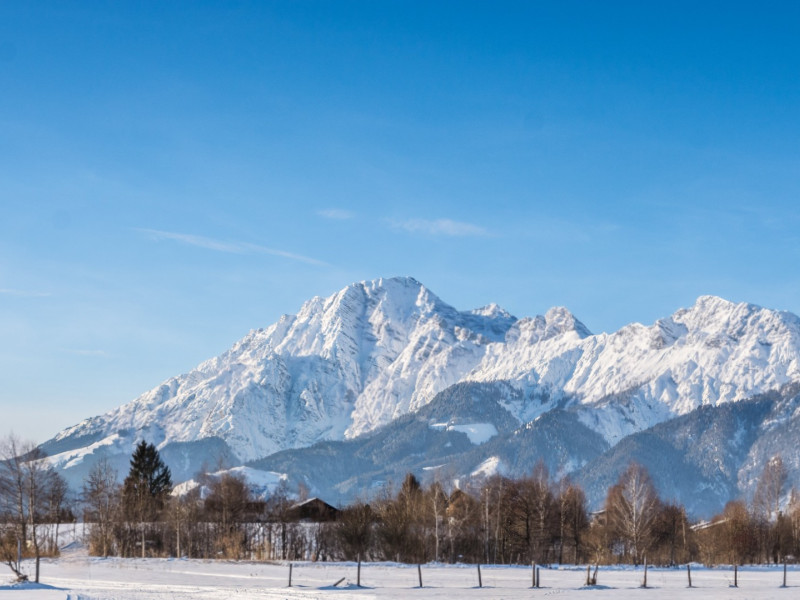 Bild winterlandschaft-c-peter-kuhnl_1_header-web-mobil.800x600.jpg